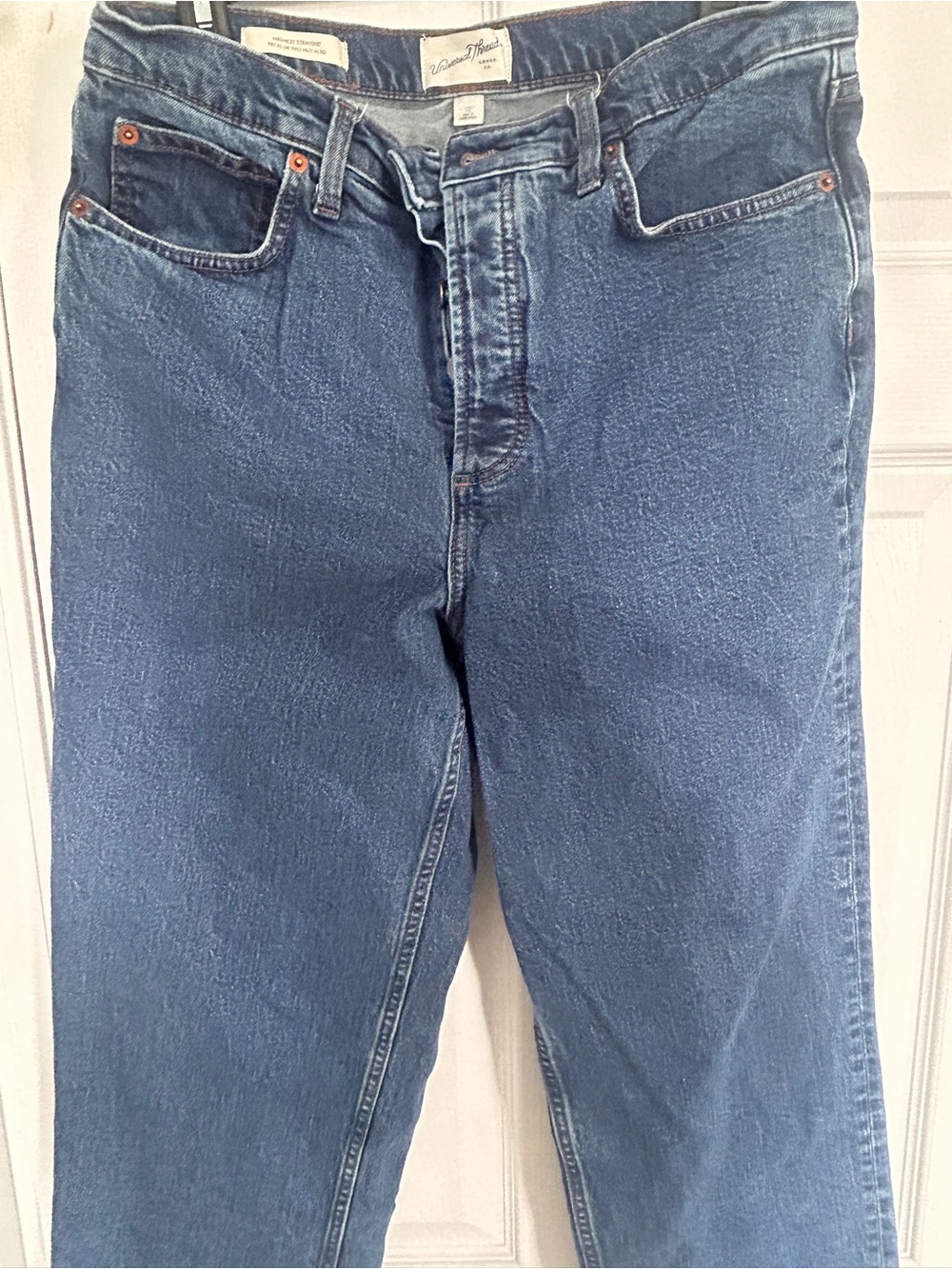 Universal Thread Women's Straight-Leg Jeans in Blue Denim